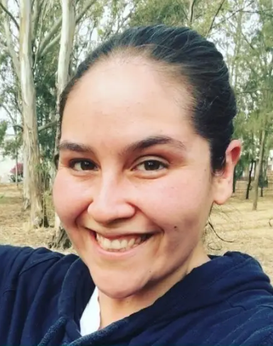 <em>Fernanda R</em>